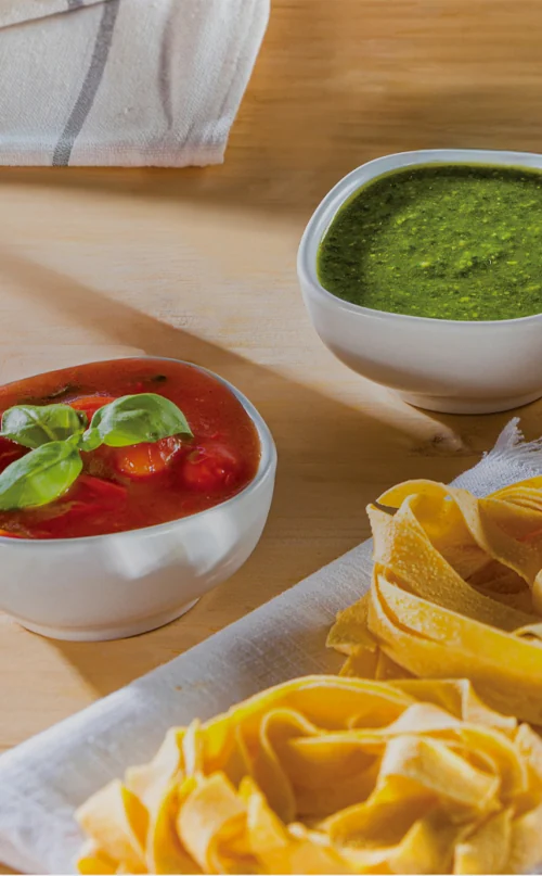 Sughi pronti, rag&ugrave; e pesto pronti all'uso.